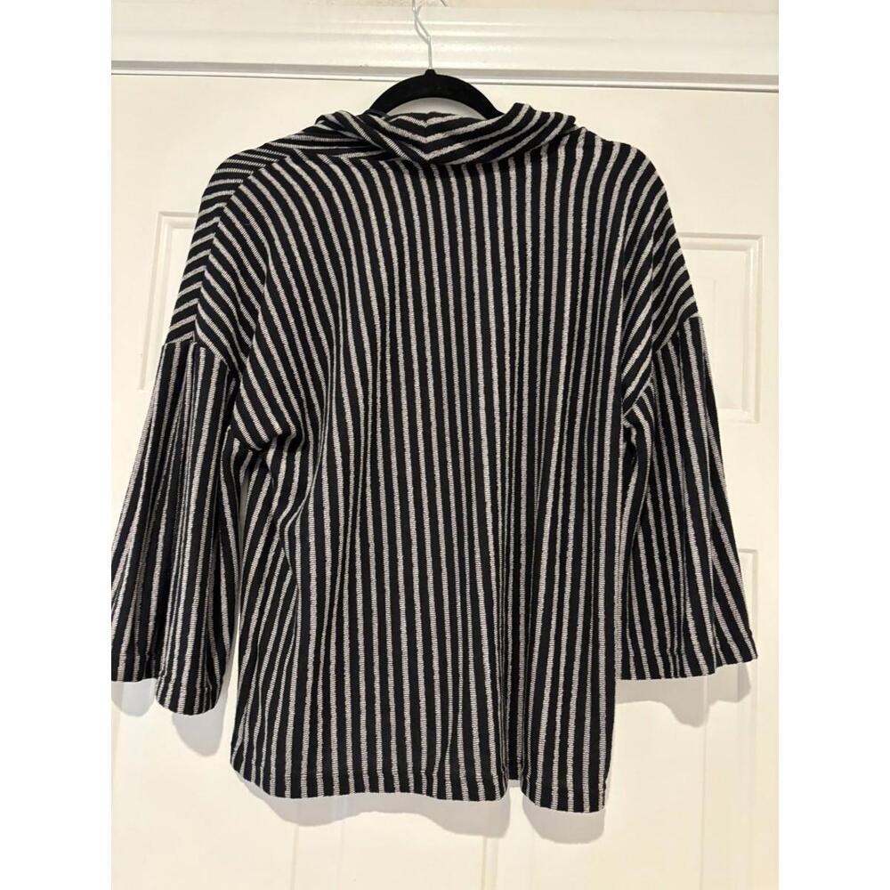 Women's sz M Anthropologie W5 black and silver shirt new with tags #757 - Picture 2 of 2